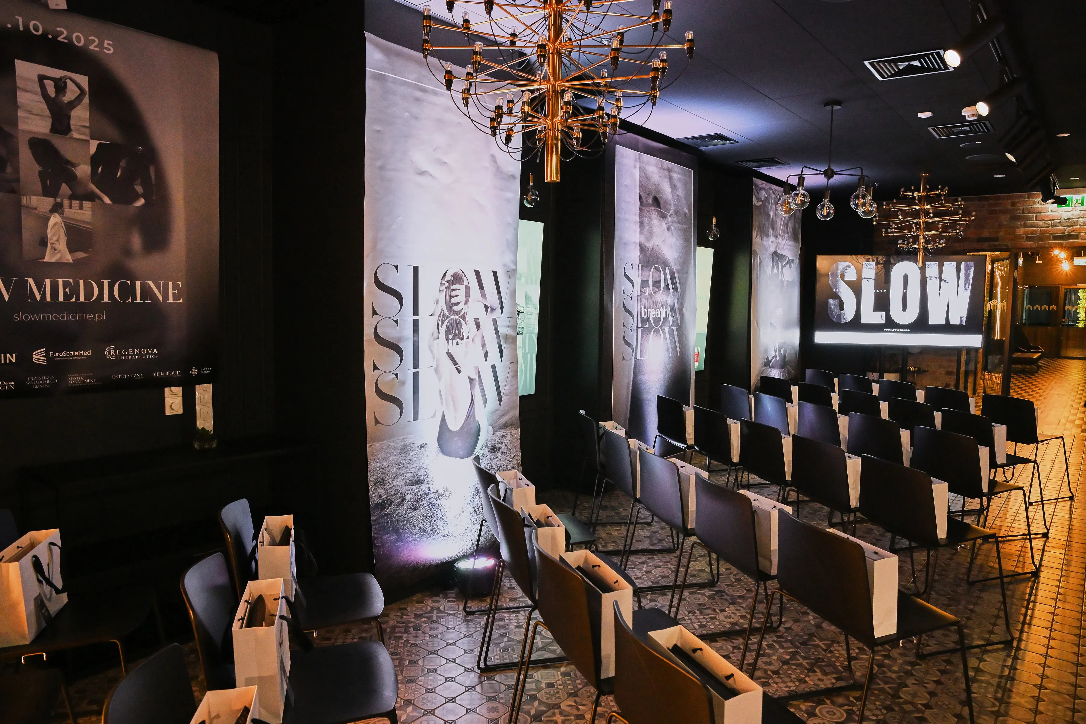 Prelegentka na scenie Slow Medicine